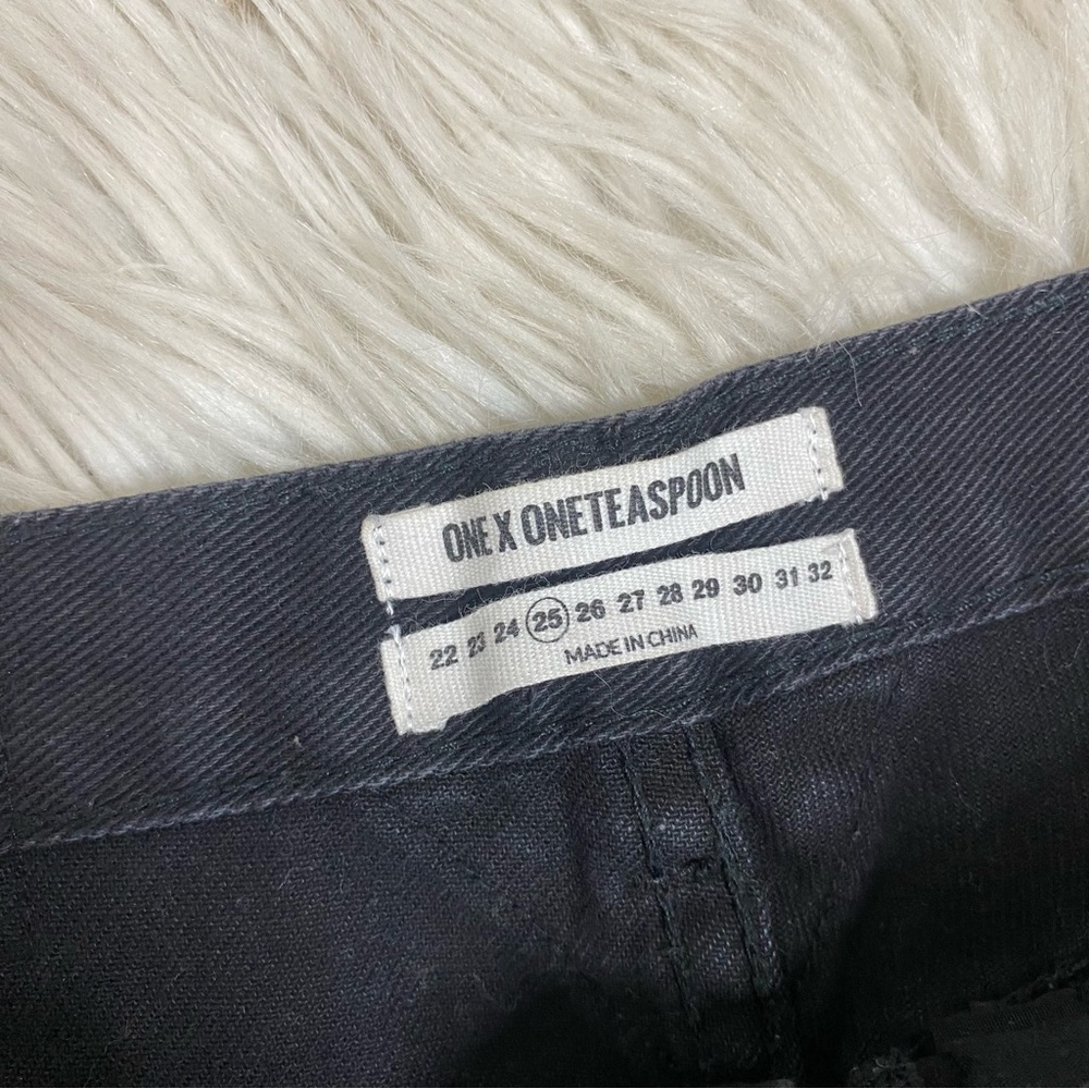 One Teaspoon Black Bandit Denim Distressed Shorts - Picture 2 of 6